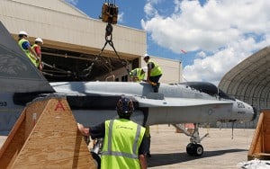 Llegada del primer F18 Hornet a Cecil Field 