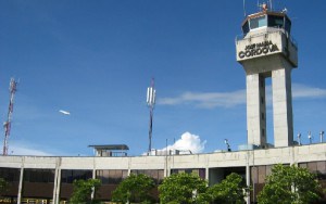 Torre de control del aeropuerto internacional José María Córdova, en Medellín. 