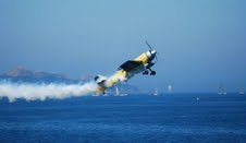 Ramon Alonso iniciando ´´una cobra´´ con las espectaculares Islas Cíes como fondo